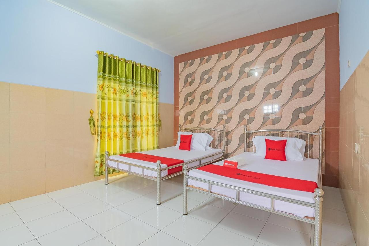 Hotel Reddoorz Syariah @ Tambak Mekar Street Subang Djalantjagak Exterior foto
