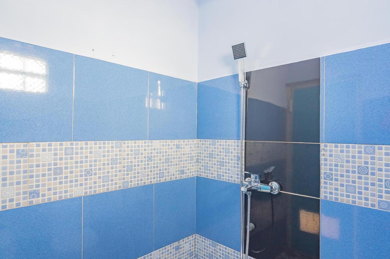 Hotel Reddoorz Syariah @ Tambak Mekar Street Subang Djalantjagak Exterior foto
